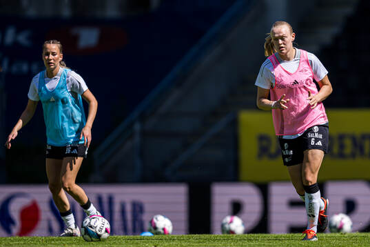Elin Sørum of Rosenborg warms up