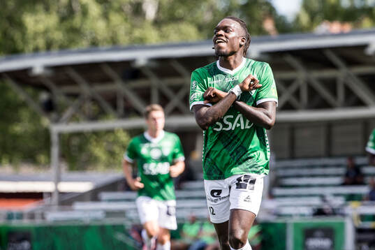 Brages Ieltsin Jeronimo Semedo Camoes jublar