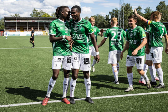 Brages Ieltsin Jeronimo Semedo Camoes jublar