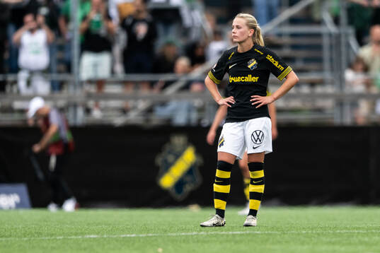 AIKs Olivia Lindstedt deppar