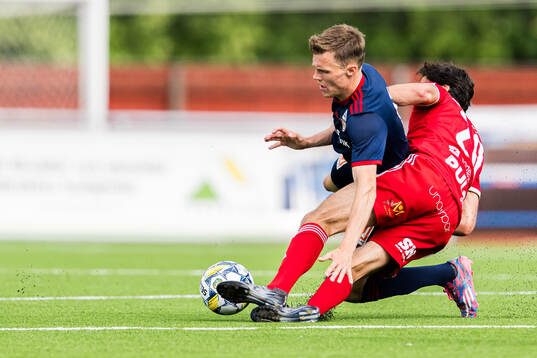 Sandvikens IFs Daniel Söderberg och Skövde AIKs Armend