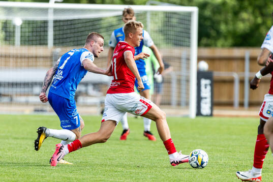 IK Oddevolds Filip Karlin och Degerfors Elias Pihlström