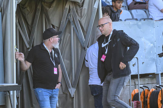 Landskronas sportchef Billy Magnusson lämnar planen