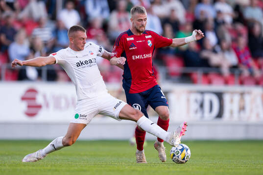 Helsingborgs Dennis Olsson och Östers Chriss-Albin Mörfelt