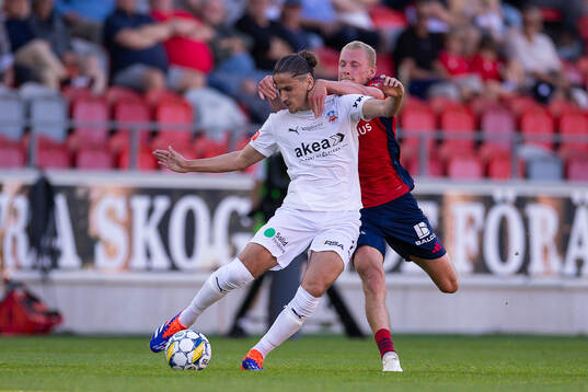 Helsingborgs Ervin Gigovic och Östers Östers Adam
