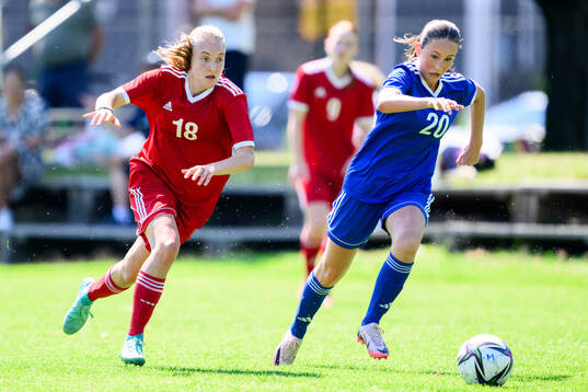 Nora Sundqvist, Hammarby IF FF och Alice Rådsjö, Lerums IS