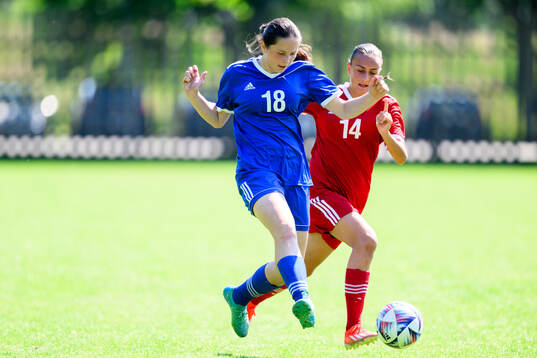 Stella Maiquez, Hammarby IF FF och Denize Minas,