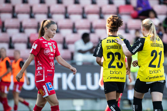 KIF Örebros Amanda Altheden deppar