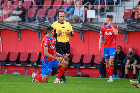 Helsingborgs Amar Muhsin och Domare Kaspar Sjöberg
