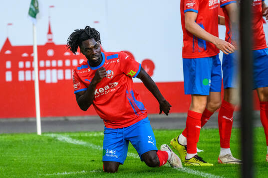 Helsingborgs Benjamin Acquah jublar