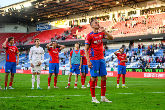Helsingborgs Dennis Olsson jublar