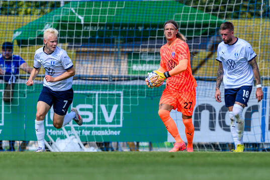 Malmö FFs Otto Rosengren, målvakt Johan Dahlin och Pontus