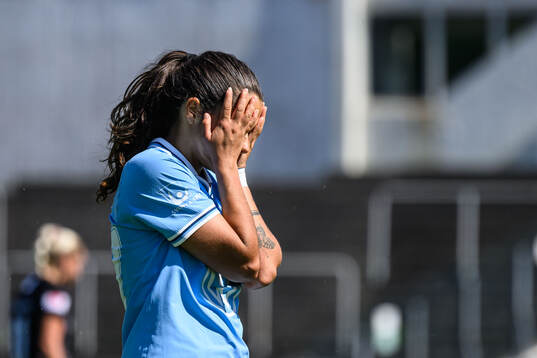 Malmö FFs Ana Mafalda Ferreira Barboz deppar