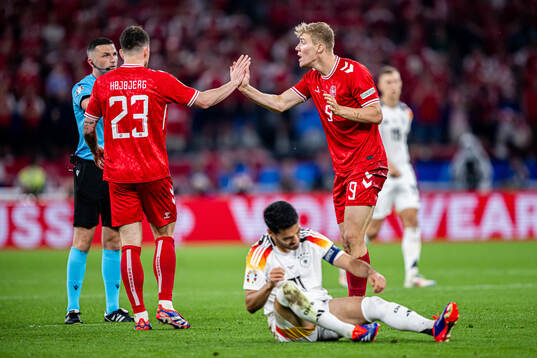 Pierre-Emilie Højbjerg and Rasmus Højlund of Denmark and