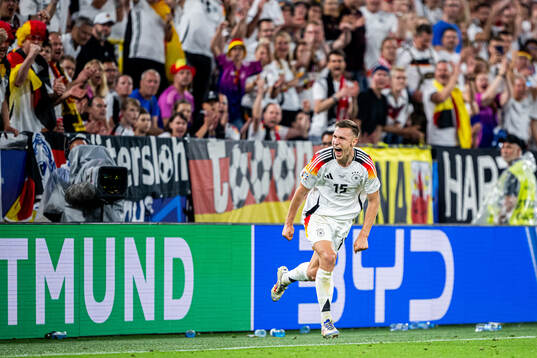 Nico Schlotterbeck of Germany celebrates