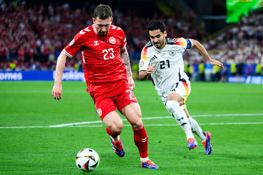 Pierre-Emilie Højbjerg of Denmark and Ilkay Gundogan of