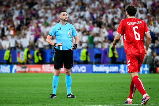 Referee Michael Oliver