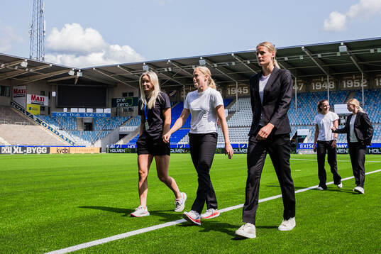 Hammarbys Julie Blakstad och Lykke Ihrfelt
