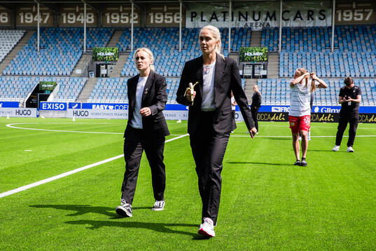 Hammarbys Ellen Gibson och Alice Carlsson