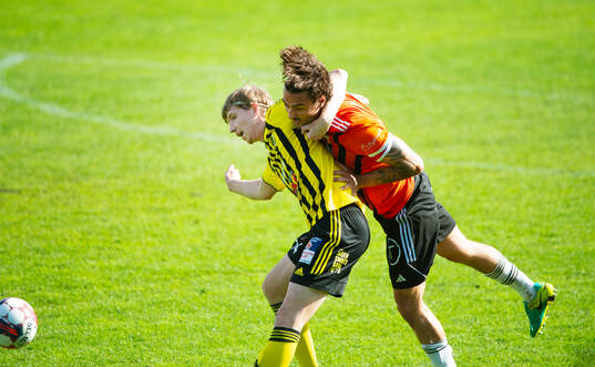IFK Hässleholms Hugo Arvidsson tar nacksving på