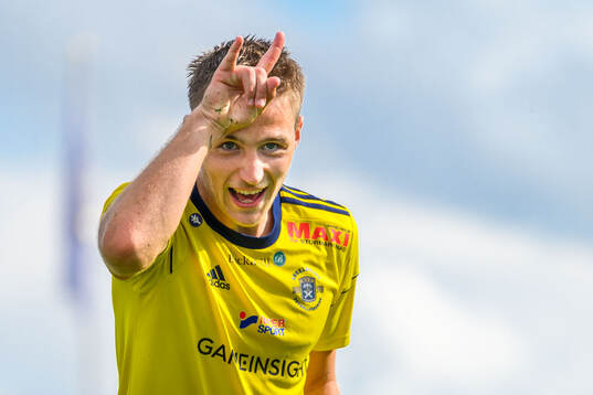 Ängelholms André Gustafson jublar