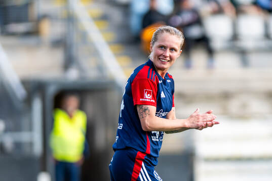 FC Rosengårds Emilia Larsson jublar