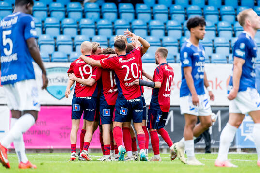 Östers Daniel Ljung jublar