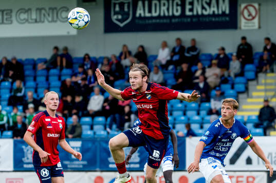 Östers Daniel Ljung på väg att göra 1-4