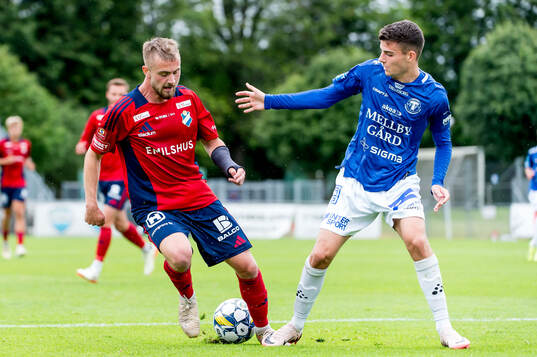Östers Chriss-Albin Mörfelt och Trelleborgs Eren Alievski