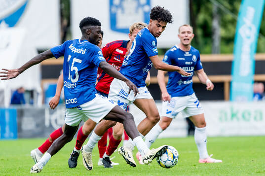 Trelleborgs Emmanuel Godwin och Othmane Salama