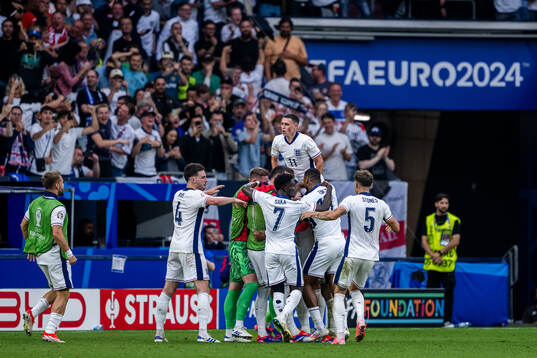 Players of England celebrate