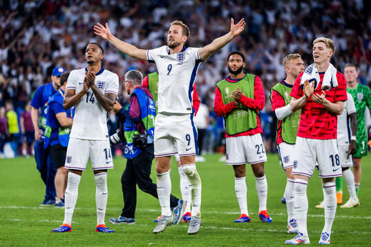 Bläddra bland fler bilder av Harry Kane