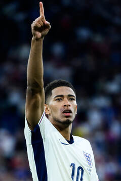 Jude Bellingham of England celebrates
