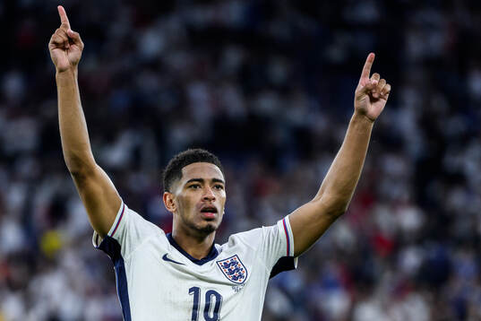 Jude Bellingham of England celebrates