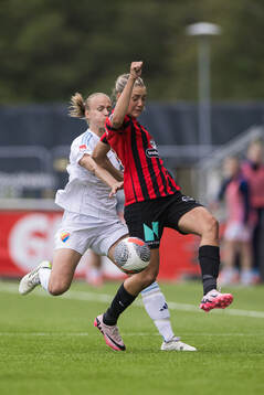 Djurgårdens Matilda Plan och Brommapojkarnas Tuva Ölvestad
