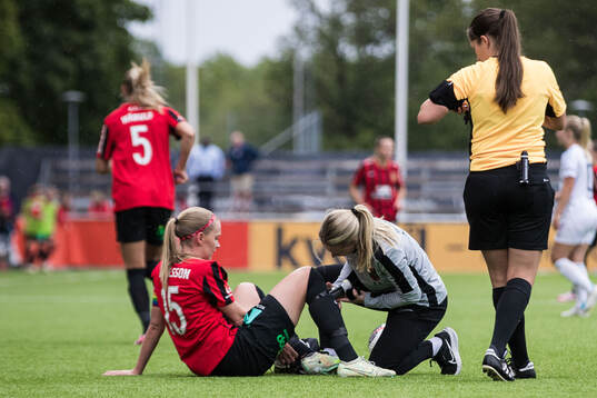 Brommapojkarnas Elsa Karlsson deppar och Elsa Karlsson