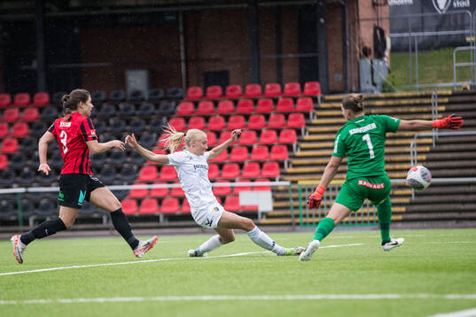 Djurgårdens Stinalisa Johansson och Brommapojkarnas