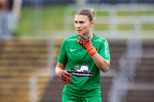 Brommapojkarnas målvakt Anna Aurora Koivunen