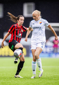 Brommapojkarnas Fanny Hjelm Rönnlund och Djurgårdens