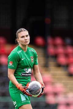 Brommapojkarnas målvakt Anna Aurora Koivunen