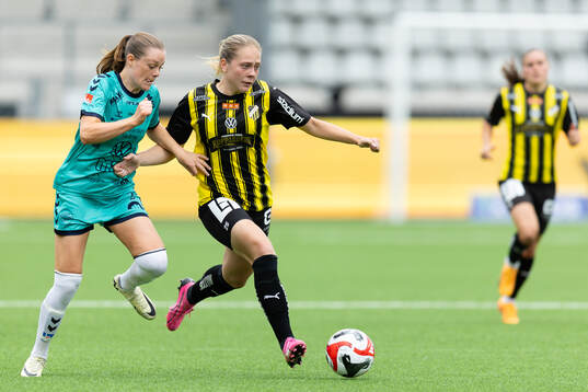 Kristianstads Sofia Reidy och Häckens Alice Bergström