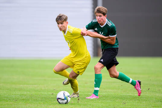 Luka Bolbotinovic, Djurgårdens IF FF  och Petter Forsman,