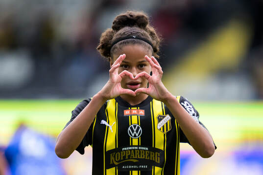 Bläddra bland fler bilder av Fotboll, Damallsvenskan, Häcken - Trelleborg