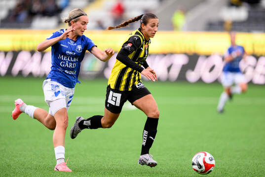 Trelleborgs Viktoria Persson och Häckens Rusul Rosa Kafaji