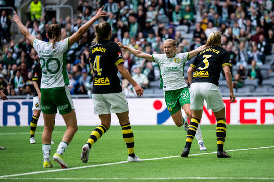 Hammarbys Julie Blakstad jublar