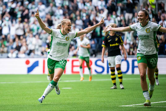 Hammarbys Julie Blakstad jublar