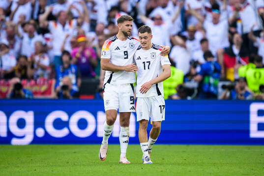 Niclas Fullkrug and Florian Wirtz, celebrate