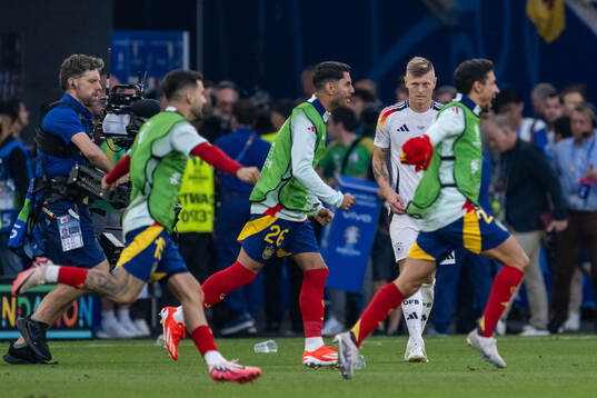 Toni Kroos of Germany looks dejected
