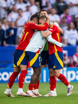 Ferran Torres, Nicholas Williams and Daniel Olmo of Spain