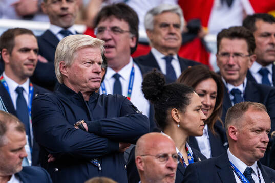 Oliver Kahn in the stands